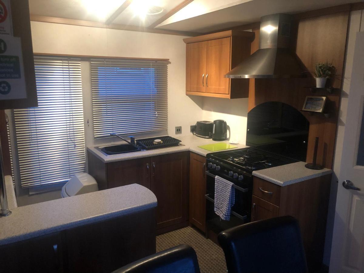 First Steps Caravan Rentals Sandown Exterior foto